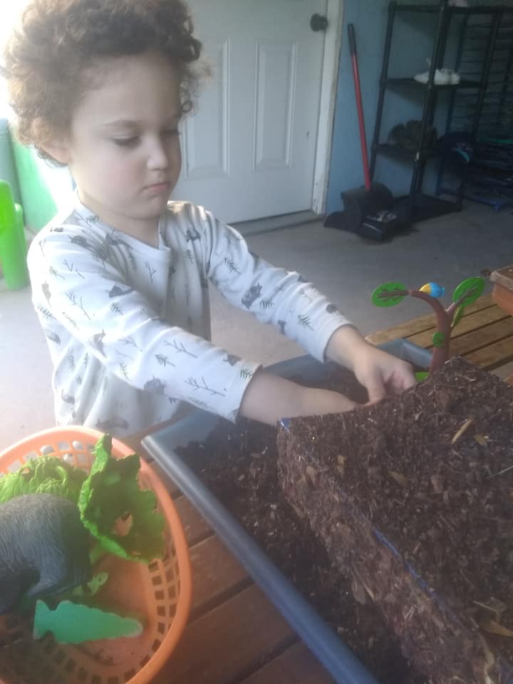 73495255_2861472620553221_575220073690562560_n